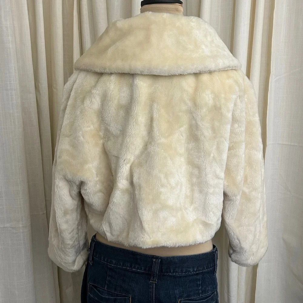 Vintage 1960s Ivory Faux Fur‎ Cropped Jacket S Shawl Collar ILGWU Union Made USA